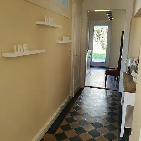 Villa Meschede Мешеде